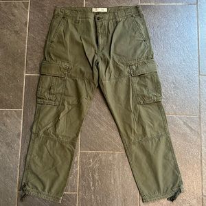 Lot of 2 old navy workwear 94’ cargo pants